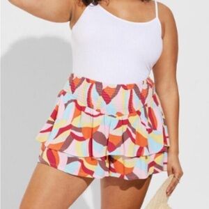 Torrid 3.5 Inch Pull-On Washable Gauze Smocked Ruffle Short NWT Size2 - 18/20